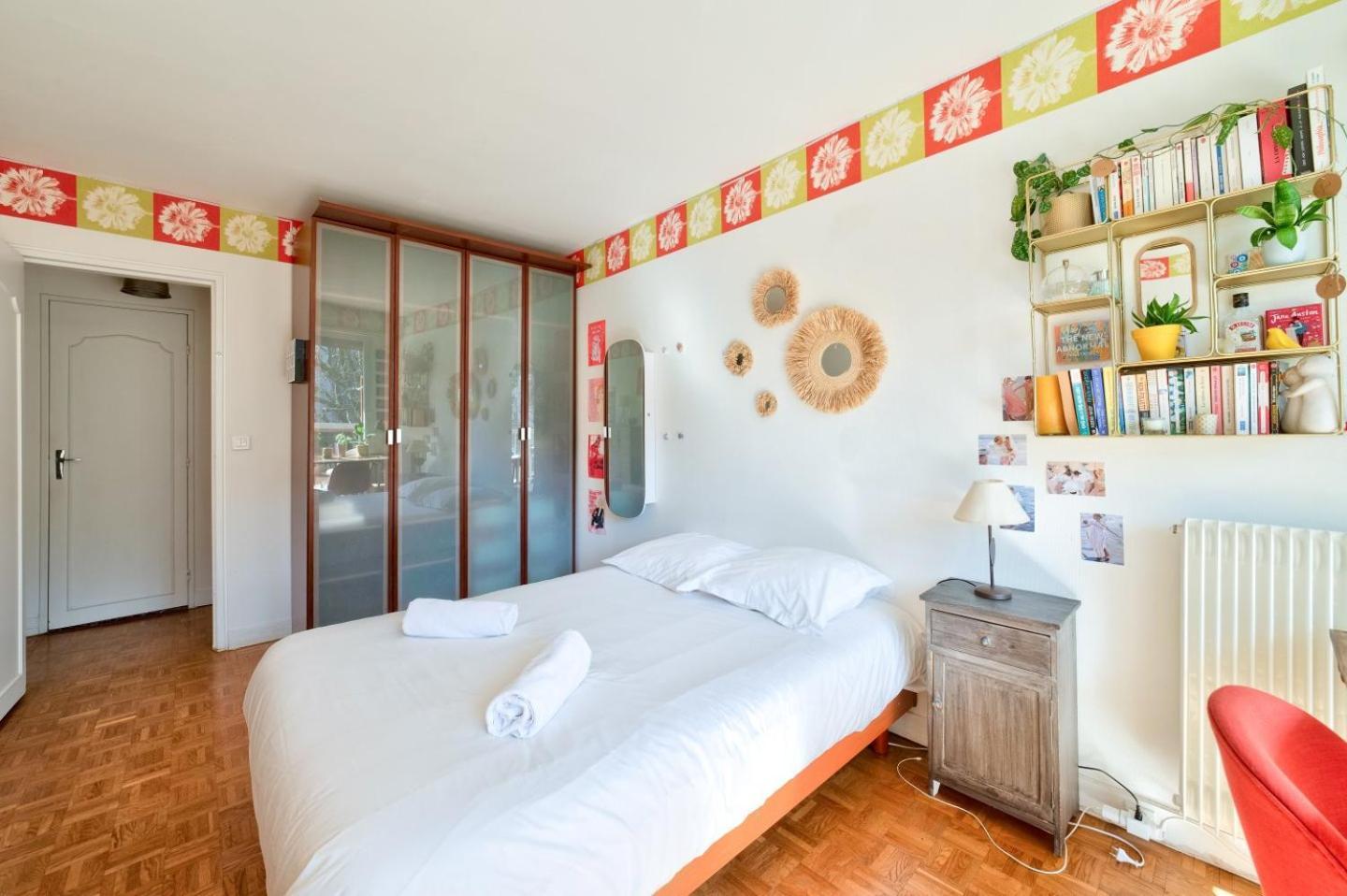 Guestready - Serene Retreat With A Terrace Appartamento Parigi